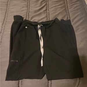 Figs Zamora Black Scrub Pants Small/Tall